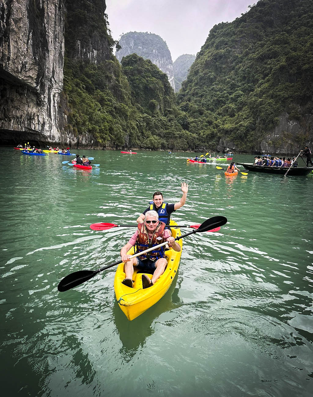 Discover hidden lagoons in Lan Ha Bay